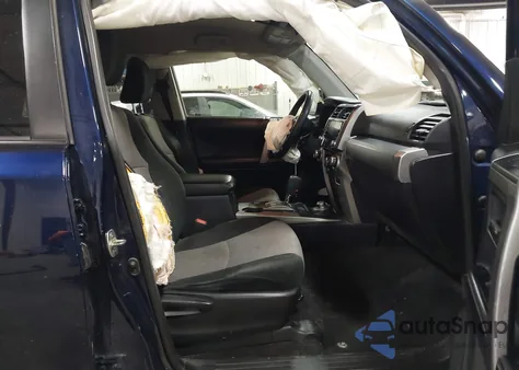 2022 Toyota 4Runner Sr5 z USA, uszkodzony, nr VIN JTEMU5JR4N5992438